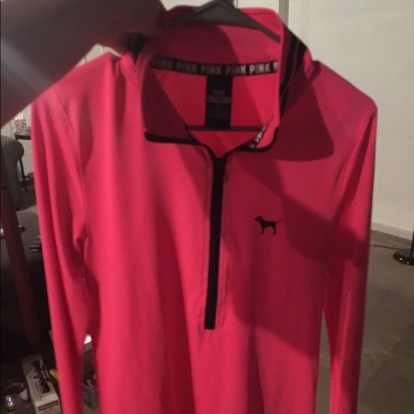 Small Victoria secret half zip
