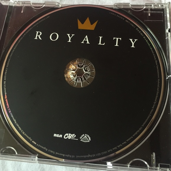 Chris Brown royalty album - Picture 1 of 4
