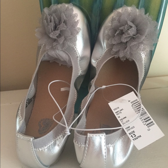 Youth girls ballet flats from children's place.