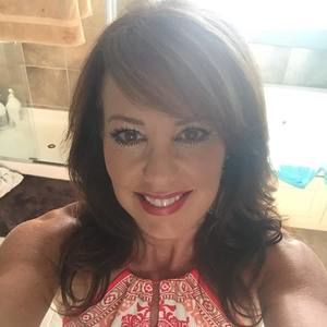 Meet your Posher, Michele