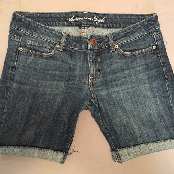 American Eagle Bermuda Shorts