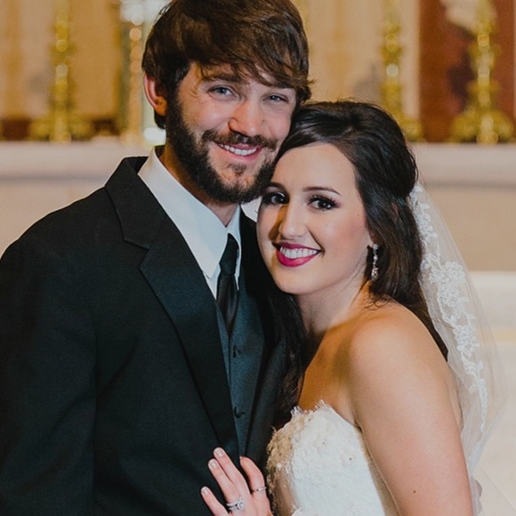 Meet your Posher, Amanda - Picture 1 of 1