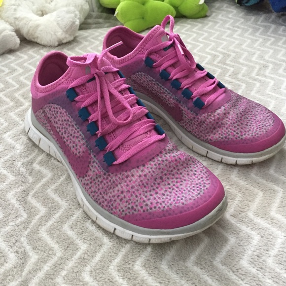 Nike Shoes - Nike Free 3.0 pink and grey speckled pattern