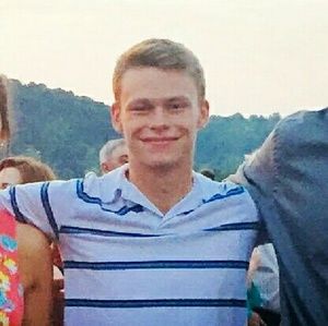 Meet your Posher, Travis