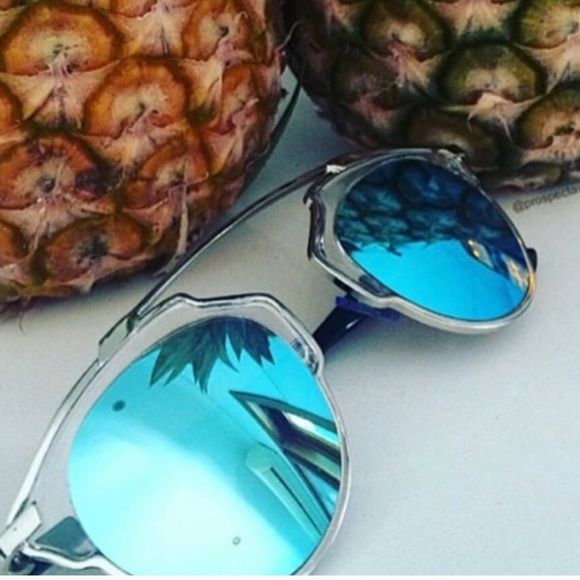 Ibiza Sunglasses Blue NWT - Picture 4 of 4