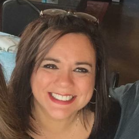 Meet your Posher, Yvonne