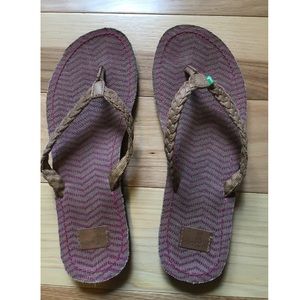 Sanuk flip flops