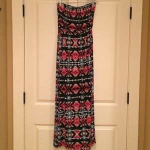 Vibrant strapless maxi dress