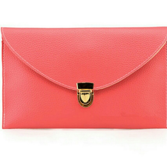 Envelope Clutch - Picture 3 of 4