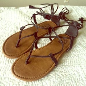 Billabong black lace up sandals