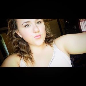 Meet your Posher, Brianna