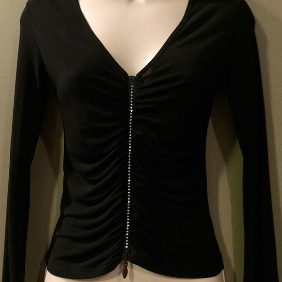 ⭐️SOLD⭐️KLD Signature rhinestone zip fitted V-neck