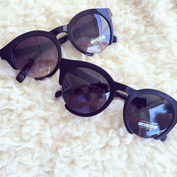 MATTE BLACK CAT EYE SUNNIES✨