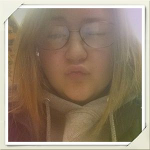 Meet your Posher, Leah