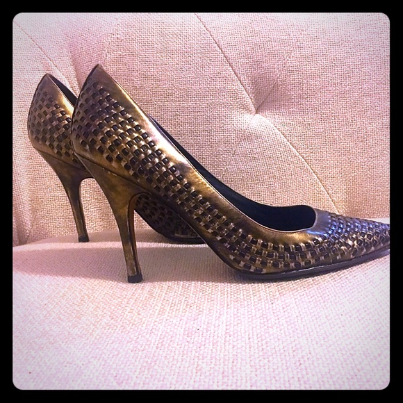 Delman Swell Pumps - Size 9.5 - Bronze & Black