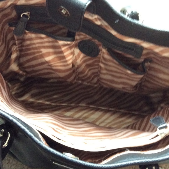 Dana Buchman black handbag! - Picture 3 of 4