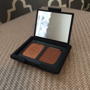 Nars duo eyeshadow in ISOLDE