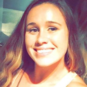 Meet your Posher, Chloe