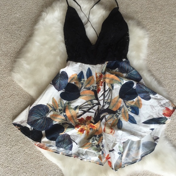 Play suit, jumpsuit