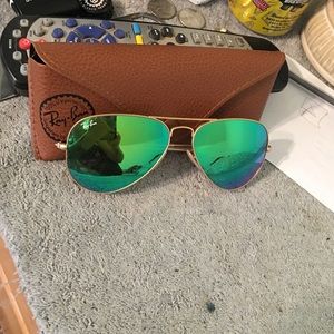 Aviator Ray-Bans with case