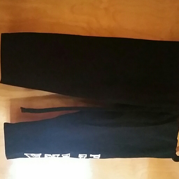 VS PINK CROP YOGA