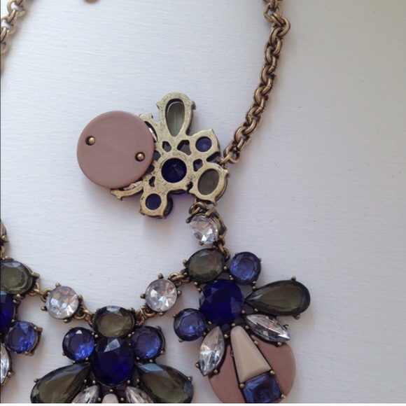 ❤️LAST❤️ Gorgeous Honeybee Statement Necklace - Picture 4 of 4