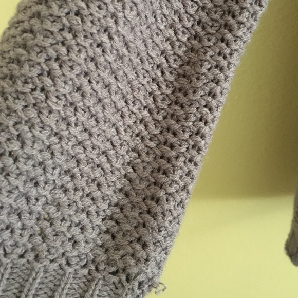 Sweater - Picture 2 of 3