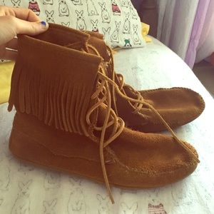 Minnetonka fringe ankle boots