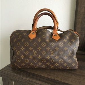 LV Speedy 30 NEEDS REPAIRS