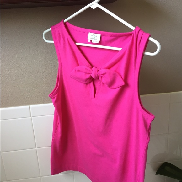 Sold sold. Almost new Kate Spade L  25 on Mer!