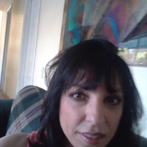 Meet your Posher, Leila