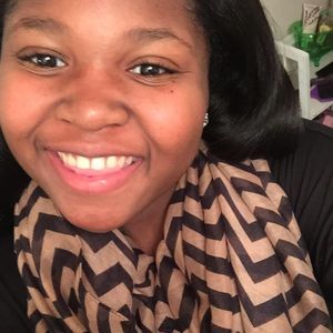 Meet your Posher, Amaya