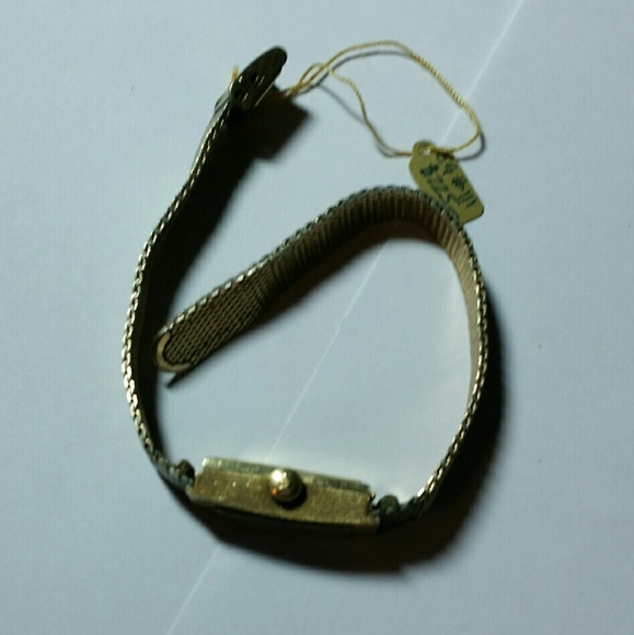 SOLD on Merc 14k Gold Longines Diamond Watch - Picture 3 of 4