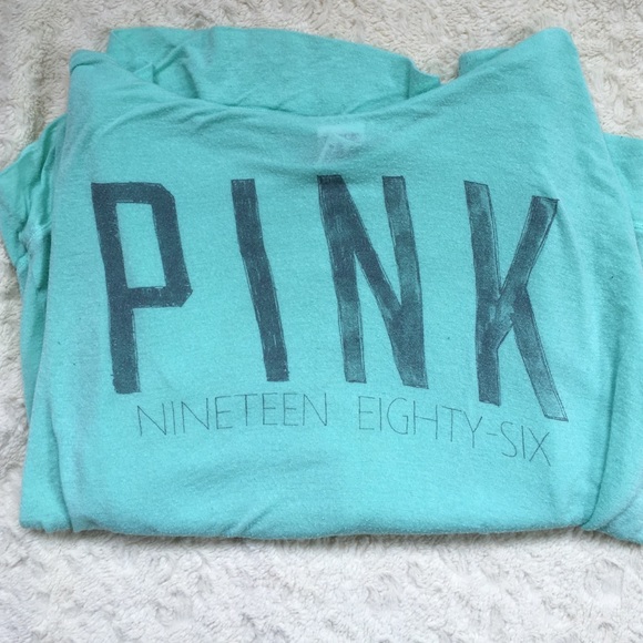 Victoria's Secret sweater sz medium