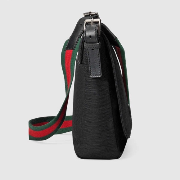 ❤️sold ❤️Auth Gucci messenger - Picture 4 of 4