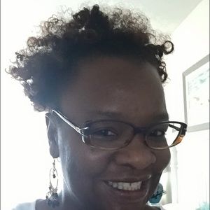 Meet your Posher, Lezlie