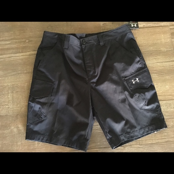 NWT Under Armour mens shorts size 38