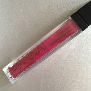 Manna Kadar in Manna Babe