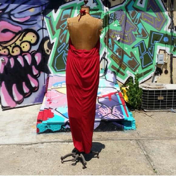Sexy red maxi halter dress - Picture 2 of 3