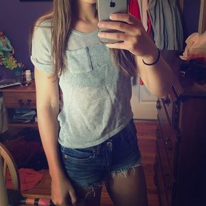Grey pocket tshirt