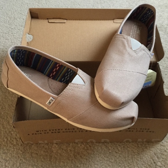 Toms