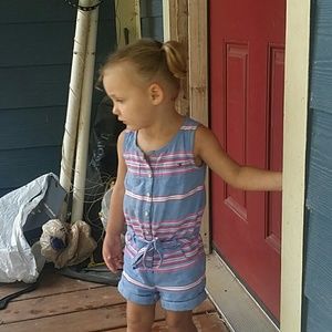 Meet your Posher, Lara