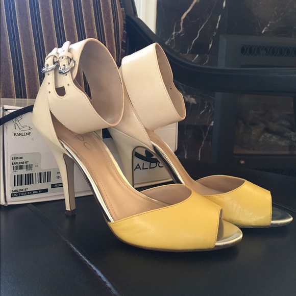 Earlene double strap sandal - Picture 2 of 3