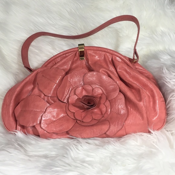 Jessica Simpson Handbags - 🎉HP🎉 Adorable Pink Flower Bag by Jessica Simpson Jessica Simpson Handbags - 🎉HP🎉 Adorable Pink Flower Bag by Jessica Simpson