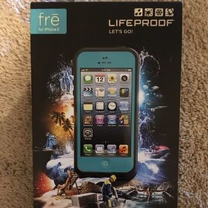 Teal iPhone 5 LifeProof case!