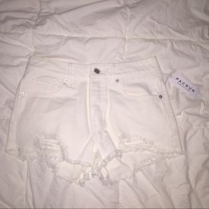 White Summertime PacSun Shorts! ✨