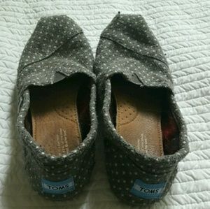 Grey polka dotted TOMS