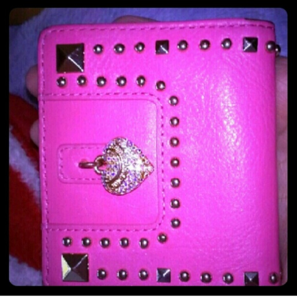bundle wallet and dress