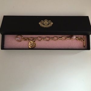 Juicy Couture Heart Charm Bracelet in Gold