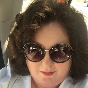 Meet your Posher, Pam